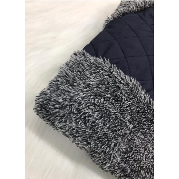 Last one!  Navy Marbled Pull Over - Picture 4 of 4